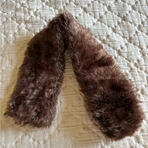 Faux‎ Fur Looped Scarf NWT